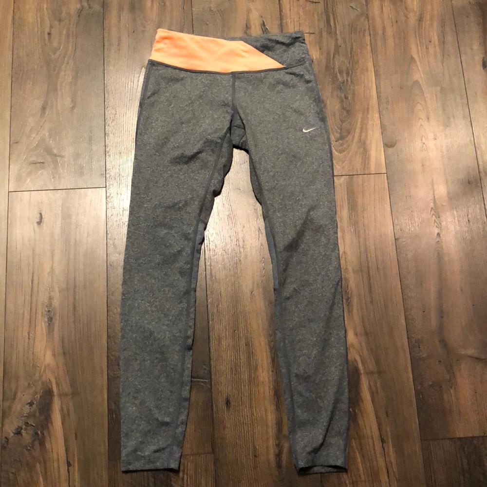 Women’s Nike leggings